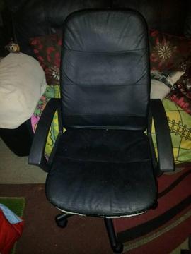 Swivel chair free to collect