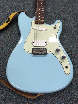 Fender Duo Sonic HS Offset Electric Guitar. New condition in Sonic Blue