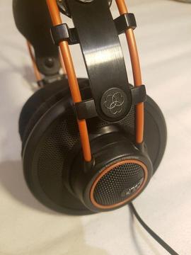 AKG 712 PRO Studio Headphones - Like New