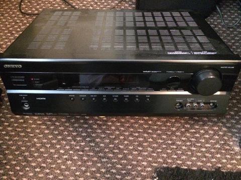 ONKYO TX-SR507 CINEMA RECEIVER, FAULTY AS STUCK IN STANDBY, FOR SPAIR OR REPAIR HARDLY BEEN USED