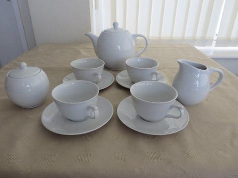 Sabichi 11 piece porcelain Tea Set -- New