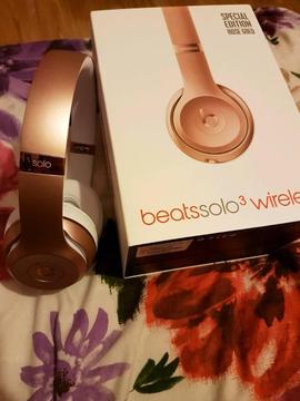 Beats wireless solo3 Rose gold headphones