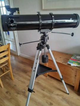 Telescope skywatcher 130