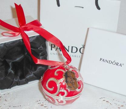 PANDORA SPECTACULAR RED ENAMEL LIMITED EDITION RADIO CITY ROCKETTES USA EXCLUSIVE ORNAMENT New Boxed