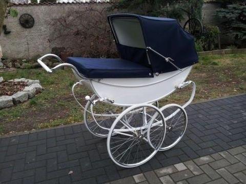 WANTED !!! WANTED !!! WANTED !!! BOW BOTTOM PRAM