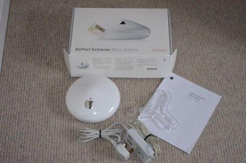 Apple - Airport Extreme Base Station 54 mbps - Boxed
