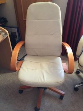 Cream office chair with wooden legs and arms