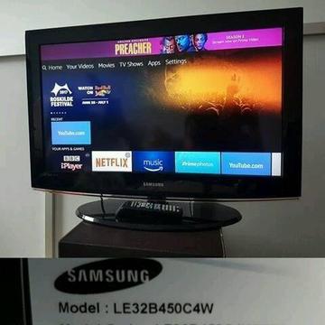 Samsung 32inc lcd tv with remote / worth £299 new online