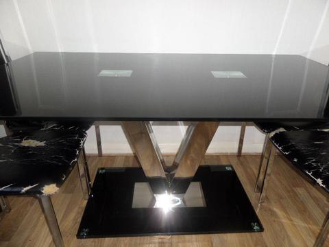 Big 6 chair, black glass V stand dining table