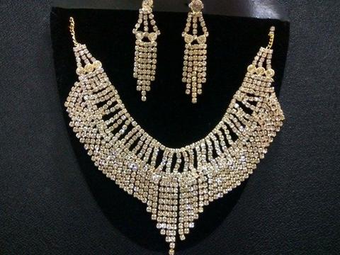 NEW Jewelry items various - earring, necklace etc Party wear - very reasonably priced Jewellery