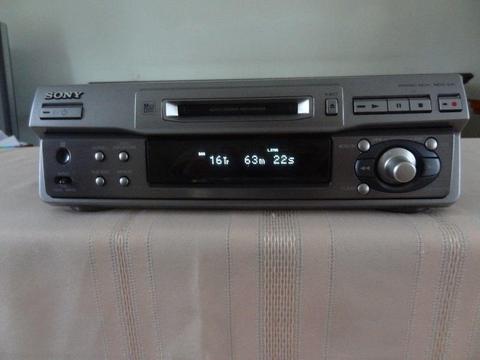 MINI DISC PLAYER 'SONY MDS S41' . V.G.CONDITION