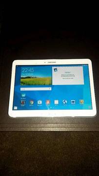 like brand new use condition Samsung galaxy tab 4 Wi-Fi boxed +Free sd card