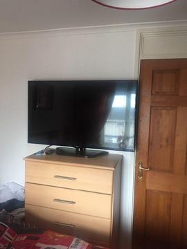 LG 50 inch tv for sale