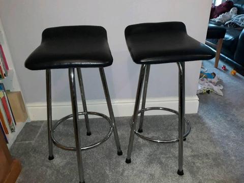 2 bar chairs