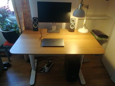 £300 - Sit/stand desk - IKEA Bekant 120x80 - Electric height adjustment - Great condition