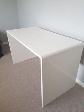 White gloss Desk for sale