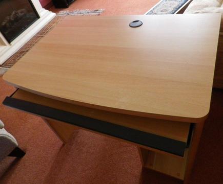 Computer desk with drawer for keyboard in good condition. To be collected