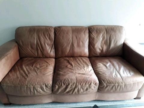 ***FREE FOR COLLECTION**** 3-4 SEATER tan leather sofa