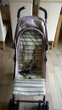 immaculate pushchair...used 3 times..with rain cover
