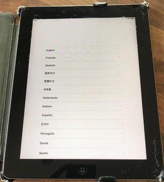 iPad generation 2 16GB (broken screen)