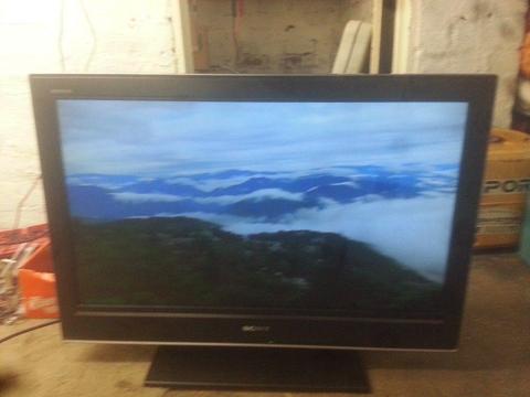 for sale sony 32 hd lcd widescreen tv with freevie but no Remote Control £35