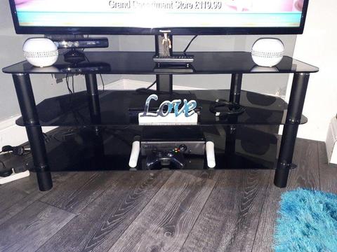 Tv stand with tv mount brackets