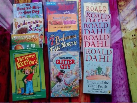 Bundle of Children's Books £ 2.50