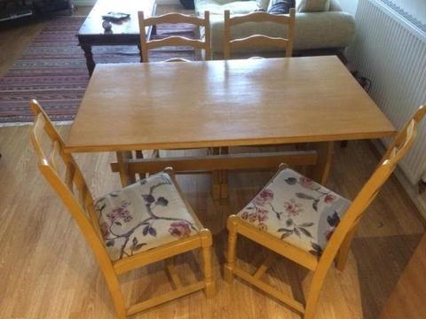 Table and chairs - can deliver