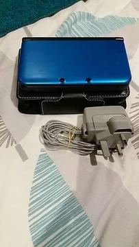 Nintendo 3ds XL console with Case