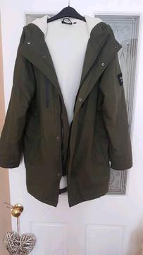 Coat size m