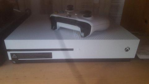 Xbox 1, 1tb 12 games 1 controller boxed as new condition