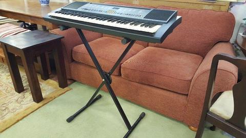 Yamaha PSR 83 Keyboard & Stand