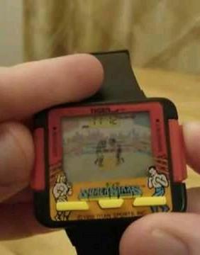 HULK HOGAN 1991 Collectors watch Game/VERY RARE/VINTAGE GAME /£99 ON EBAY /cash or swaps are welcome
