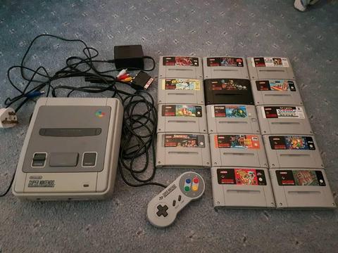 Super Nintendo SNES Console with 14 games