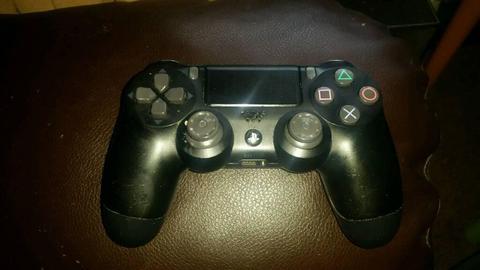 750GB ps4 with controller