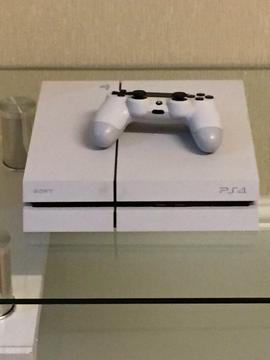 PLAYSTATION 4 SONY 500GB (SLIM EDITION) COMES WITH GAMES