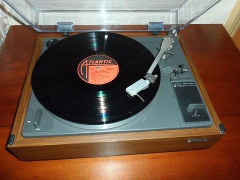 TRIO KP-2022A Turntable........Immaculate
