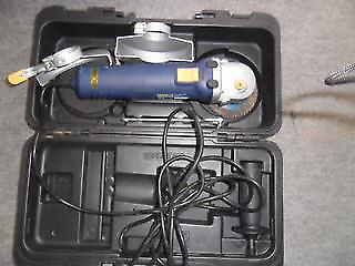 angle grinder 4 inch as new in carry case with spare discs /tools