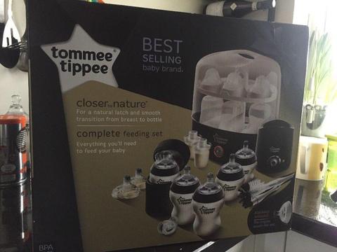 *Brand New*Unopened* Tommee Tippee Complete feeding set