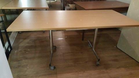 Folding Office Desk in Excellent Condition £35
