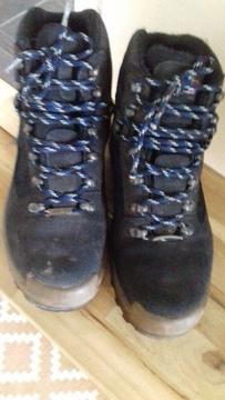 Berghaus boots.size 8, great condition; lots of tread on soles