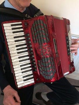 Accordion wanted please 12 to 72 bass