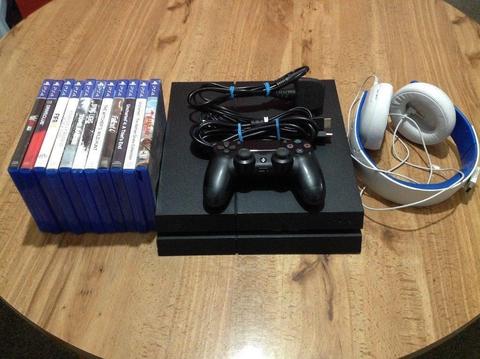 Sony PlayStation 4 – 500GB and controller, wires, game, headset. Excellent condition