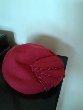 Ladies 1940's Felt Hat in Red