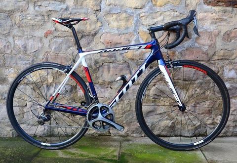 COST £5700. SCOTT ADDICT TEAM ISSUE CARBON ROAD BIKE. ONLY 6.4KG. PRO-LEVEL. DURA-ACE. CARBON WHEELS