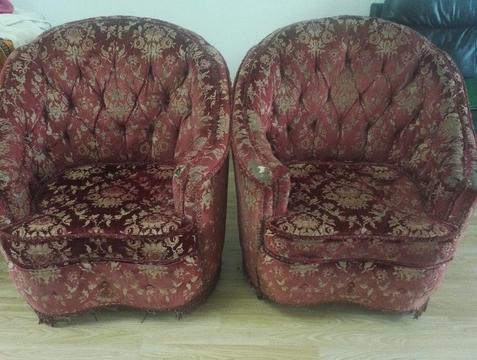 offered 2 sofa chair free to collect