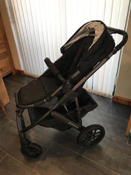 Uppababy Vista Travel System in Jake Black with Rumble Seat