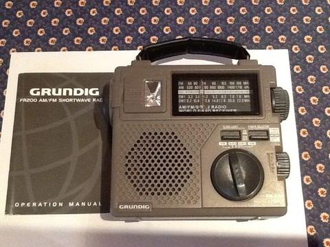 Grundig FR200 wind up radio