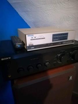 Integrated stereo amplifier, with radio and x2 AR925 loudspeakers