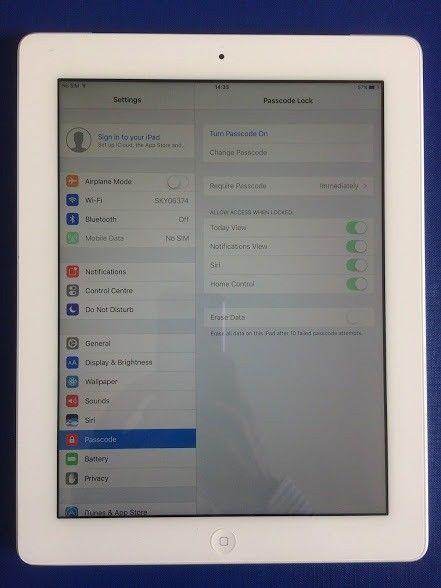 Apple iPad 4 (4th Generation) 16GB in Perfect Working Order